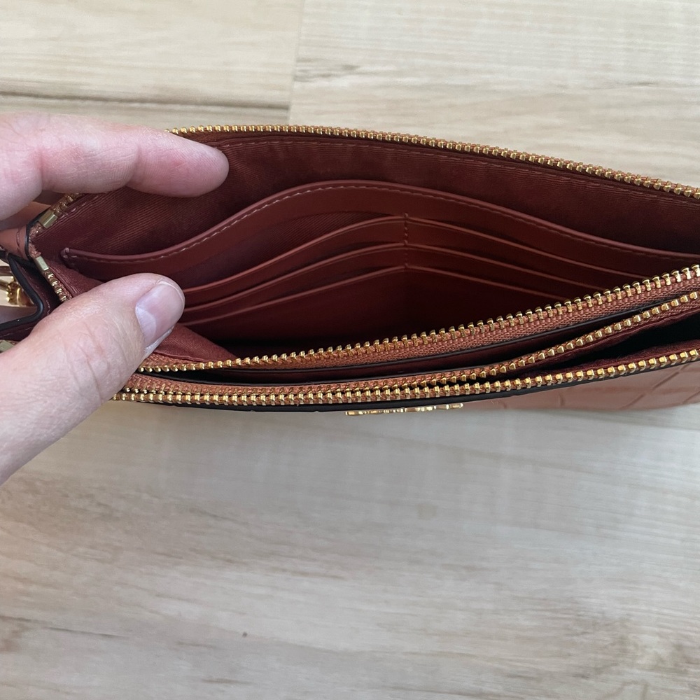 COACH wristlet - Picture 5 of 5